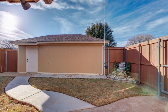 6013 100th Street, Lubbock, TX 79424