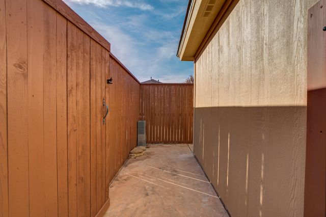 6013 100th Street, Lubbock, TX 79424