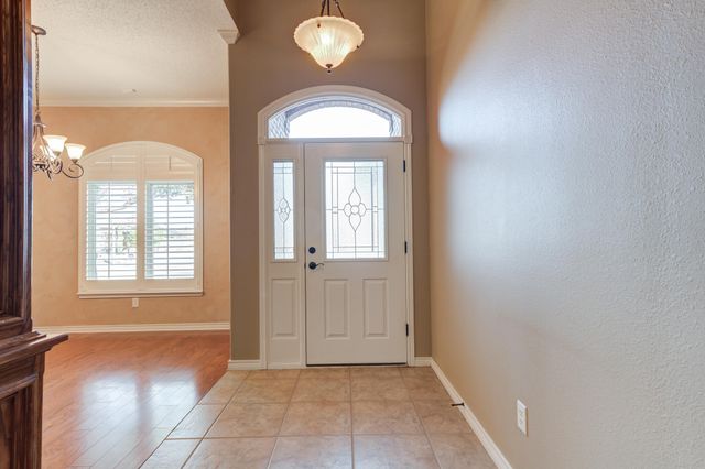 6013 100th Street, Lubbock, TX 79424