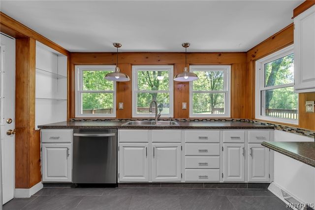 1715 Hopkins Road, Amherst, NY 14068