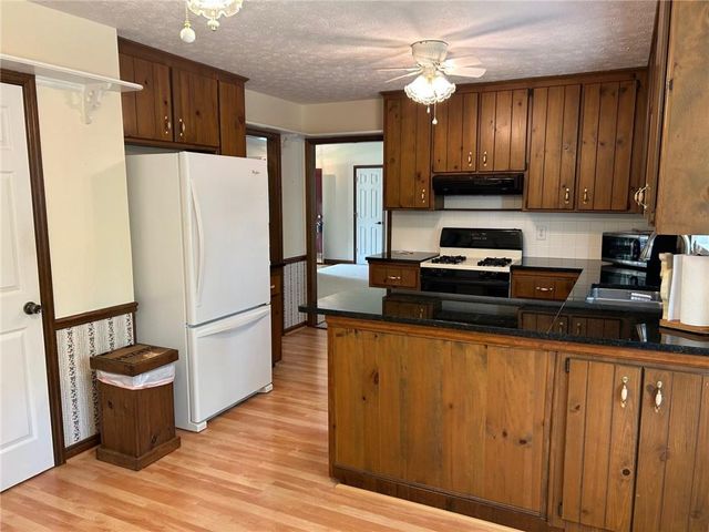 5162 Irwin Court SW, Lilburn, GA 30047