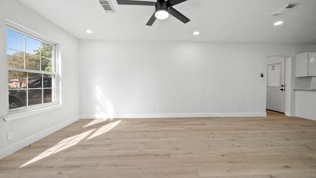 900 Largo Street, Baytown, TX 77520