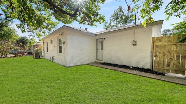 900 Largo Street, Baytown, TX 77520