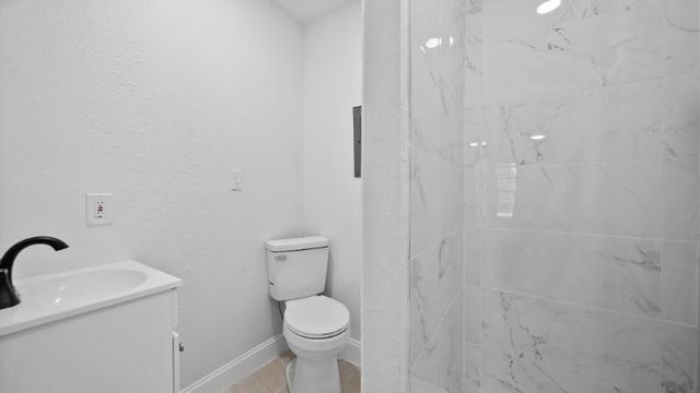 900 Largo Street, Baytown, TX 77520
