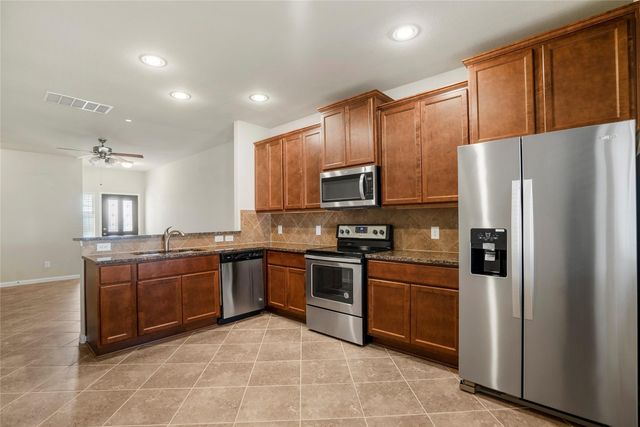 15524 Marina Drive, Montgomery, TX 77356