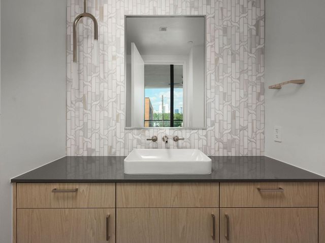 1006 Baylor ST 201, Austin, TX 78703