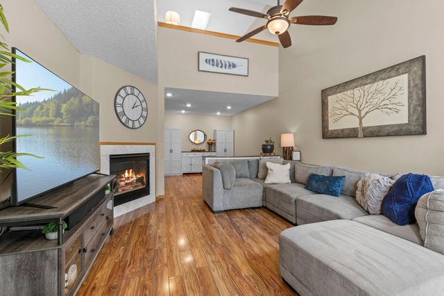 2245 River Rock Lane, Shakopee, MN 55379