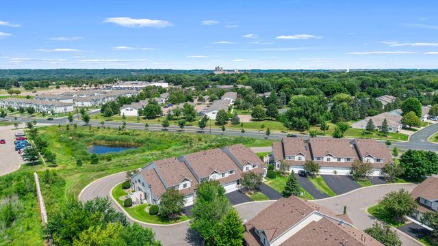 2245 River Rock Lane, Shakopee, MN 55379