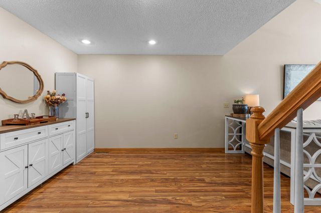 2245 River Rock Lane, Shakopee, MN 55379