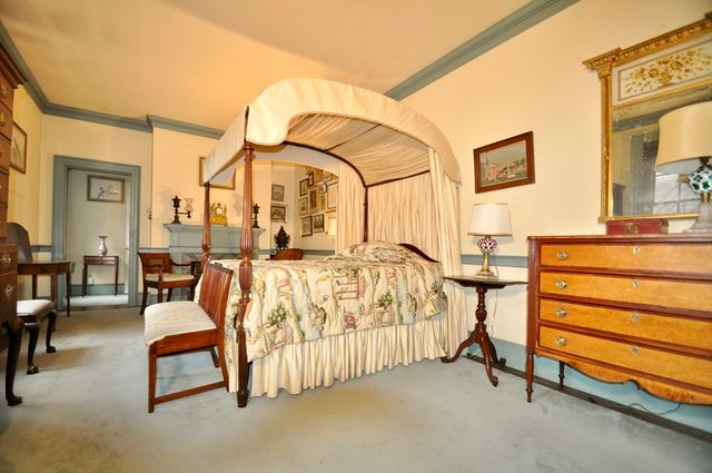 81 Pinckney St, Boston, MA 02114