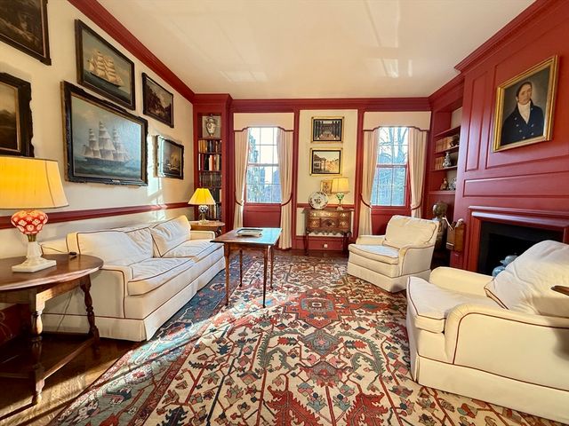 81 Pinckney St, Boston, MA 02114