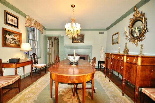 81 Pinckney St, Boston, MA 02114