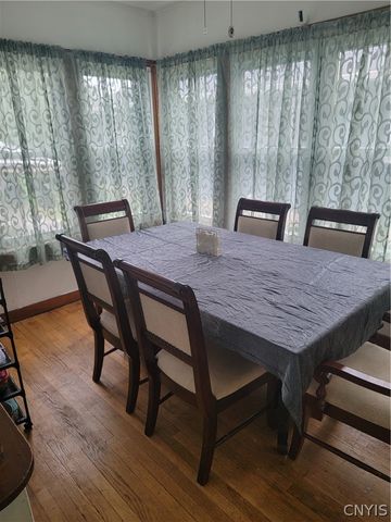 202 Darlington Road East, Salina, NY 13208