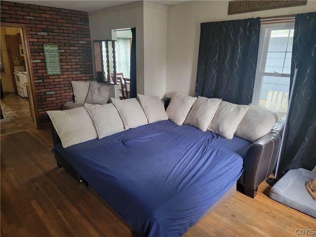 202 Darlington Road East, Salina, NY 13208