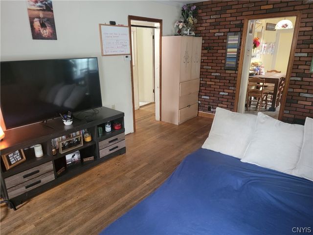 202 Darlington Road East, Salina, NY 13208