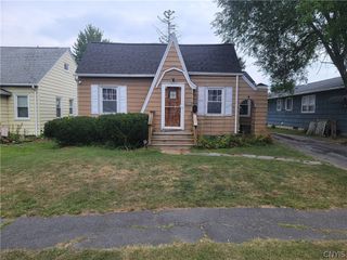 202 Darlington Road East, Salina, NY 13208