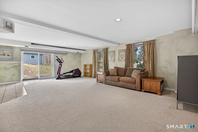 15 Farm Brook Court, Hamden, CT 06514