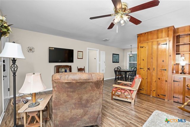 2052 Gruene Road, New Braunfels, TX 78130