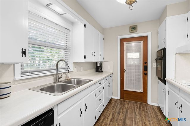 2052 Gruene Road, New Braunfels, TX 78130