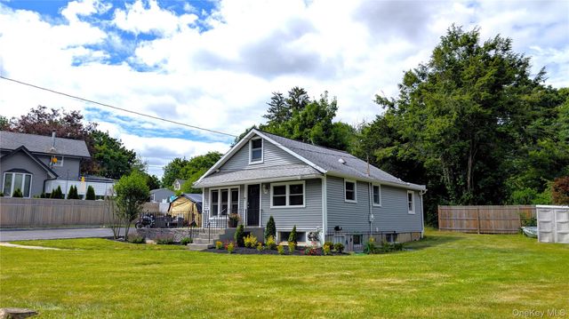 26 Roslyn Road, Carmel, NY 10512