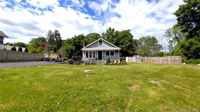 26 Roslyn Road, Carmel, NY 10512