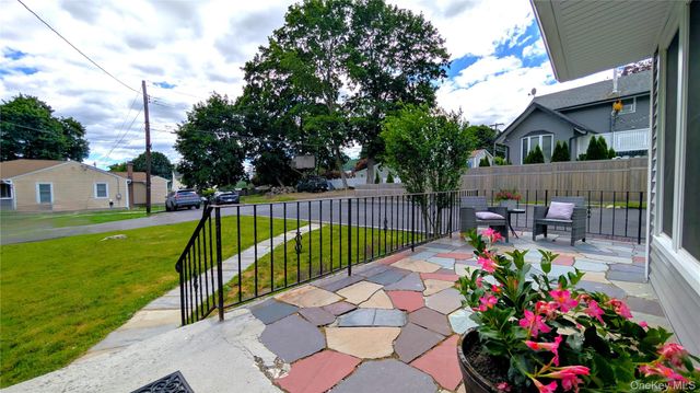 26 Roslyn Road, Carmel, NY 10512