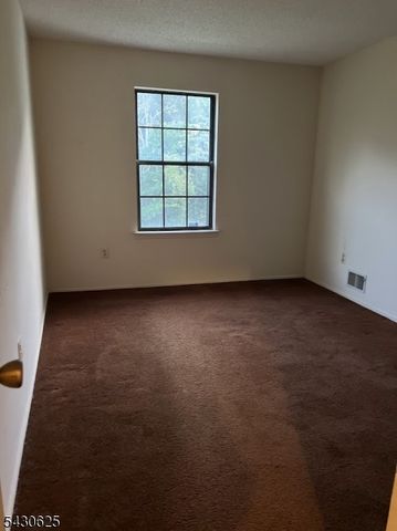 58 Baldwin Ct, Bernards Twp., NJ 07920