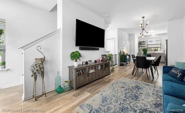 550 Parkdale Lane 1, Ferndale, MI 48220