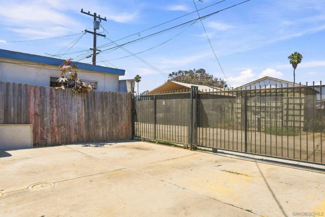 3558 42nd Street, San Diego, CA 92105