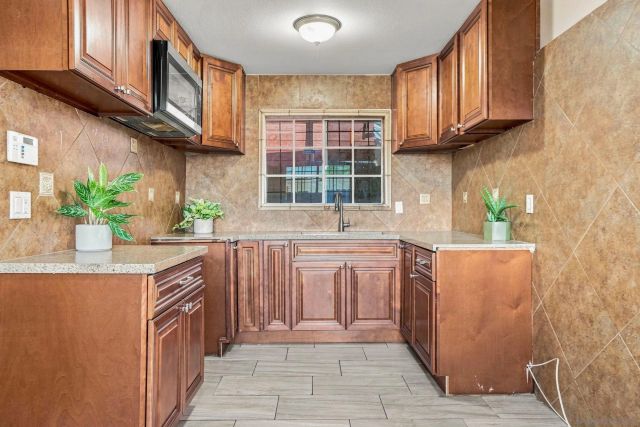 3558 42nd Street, San Diego, CA 92105