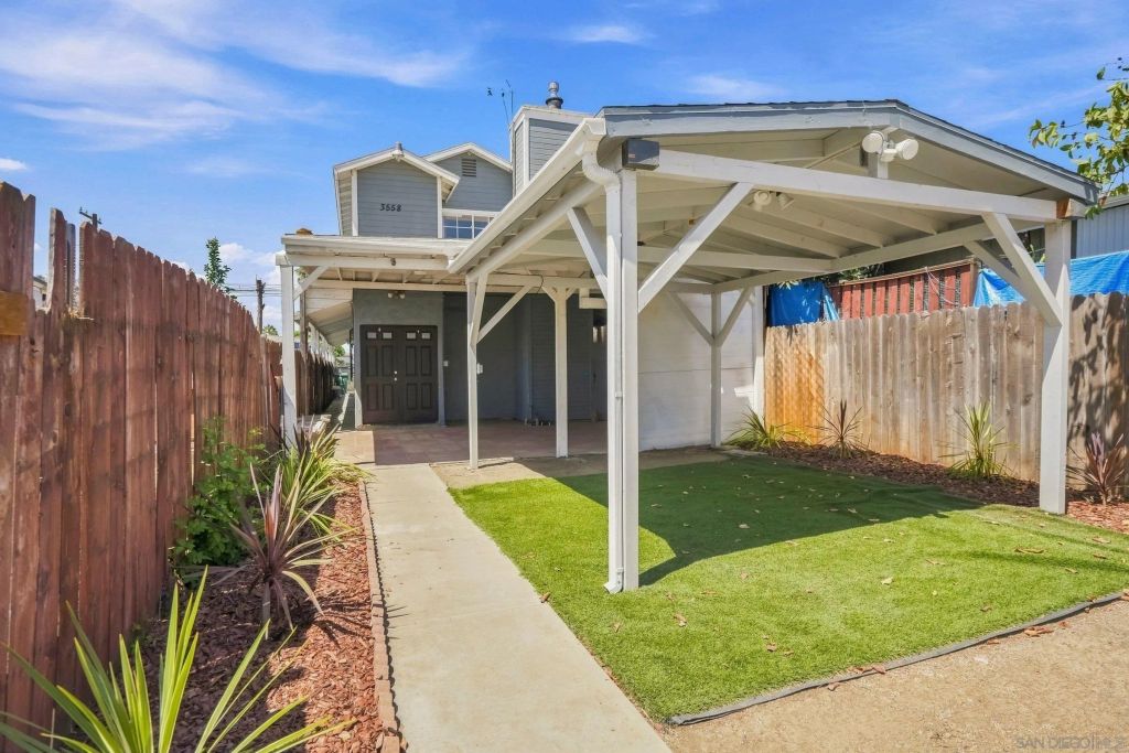 3558 42nd Street, San Diego, CA 92105