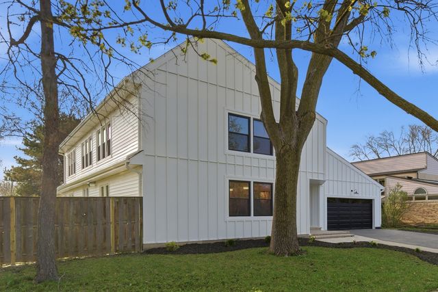 48 Birchwood Avenue, Deerfield, IL 60015
