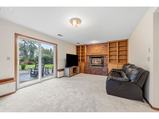 13825 Sw WEIR Rd, Beaverton, OR 97008