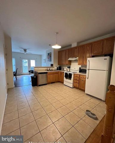 2020 N 17TH ST, Philadelphia, PA 19121