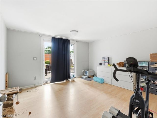 199 Avenue A, Bayonne City, NJ 07002