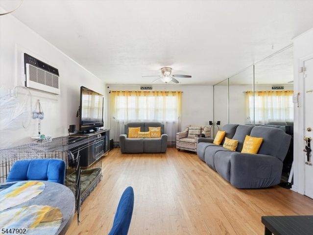 199 Avenue A, Bayonne City, NJ 07002