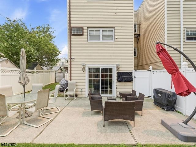 199 Avenue A, Bayonne City, NJ 07002