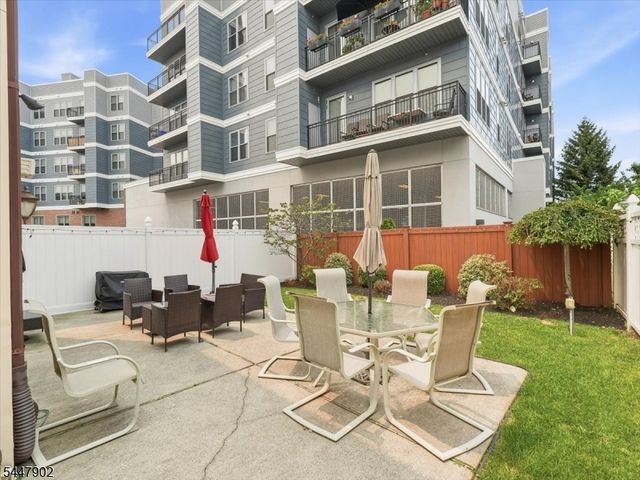 199 Avenue A, Bayonne City, NJ 07002