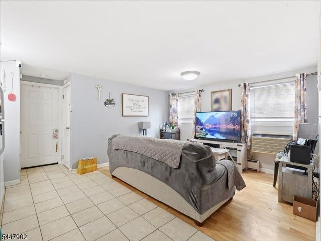 199 Avenue A, Bayonne City, NJ 07002
