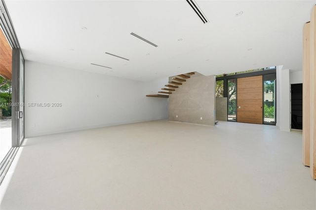 4150 Loquat Ave, Miami, FL 33133