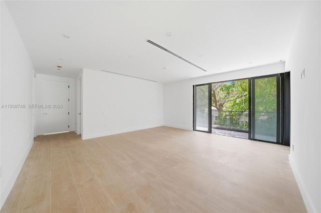 4150 Loquat Ave, Miami, FL 33133