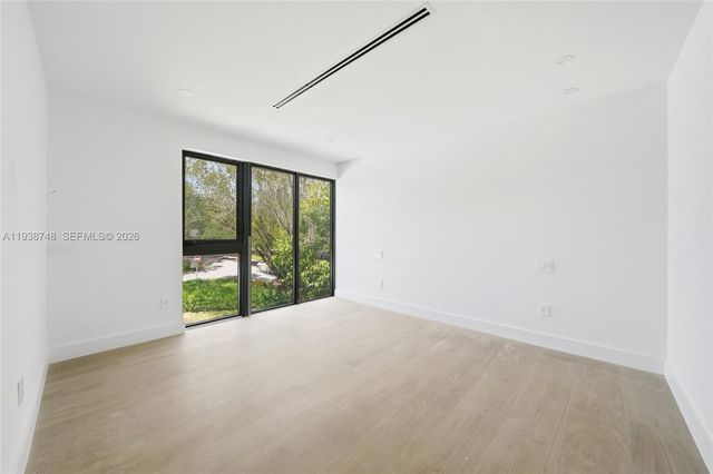 4150 Loquat Ave, Miami, FL 33133