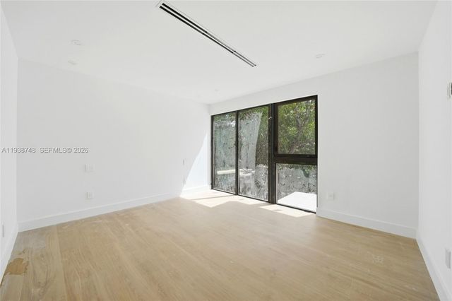 4150 Loquat Ave, Miami, FL 33133