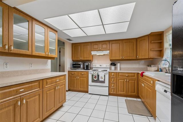 3873 50TH AVENUE S, St Petersburg, FL 33711