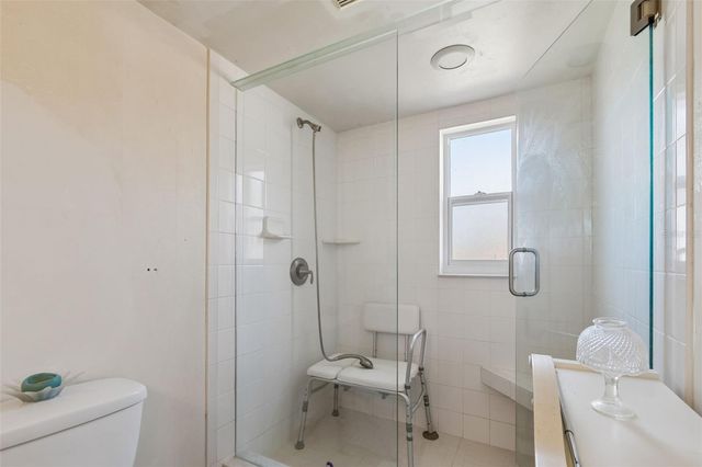 3873 50TH AVENUE S, St Petersburg, FL 33711