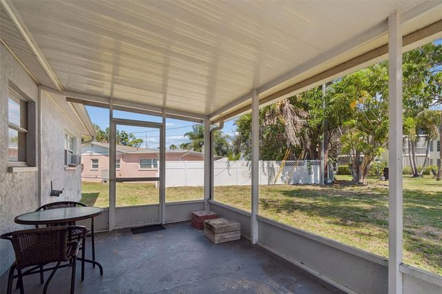 3873 50TH AVENUE S, St Petersburg, FL 33711