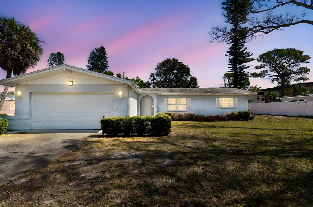 3873 50TH AVENUE S, St Petersburg, FL 33711