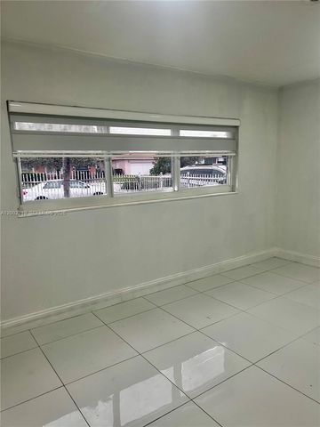 6550 W 8th Ave 1, Hialeah, FL 33012