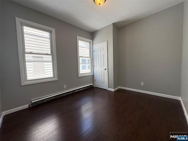 119-121 End Avenue 2, Newark, NJ 07106