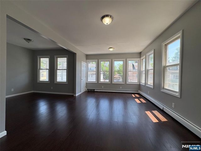 119-121 End Avenue 2, Newark, NJ 07106
